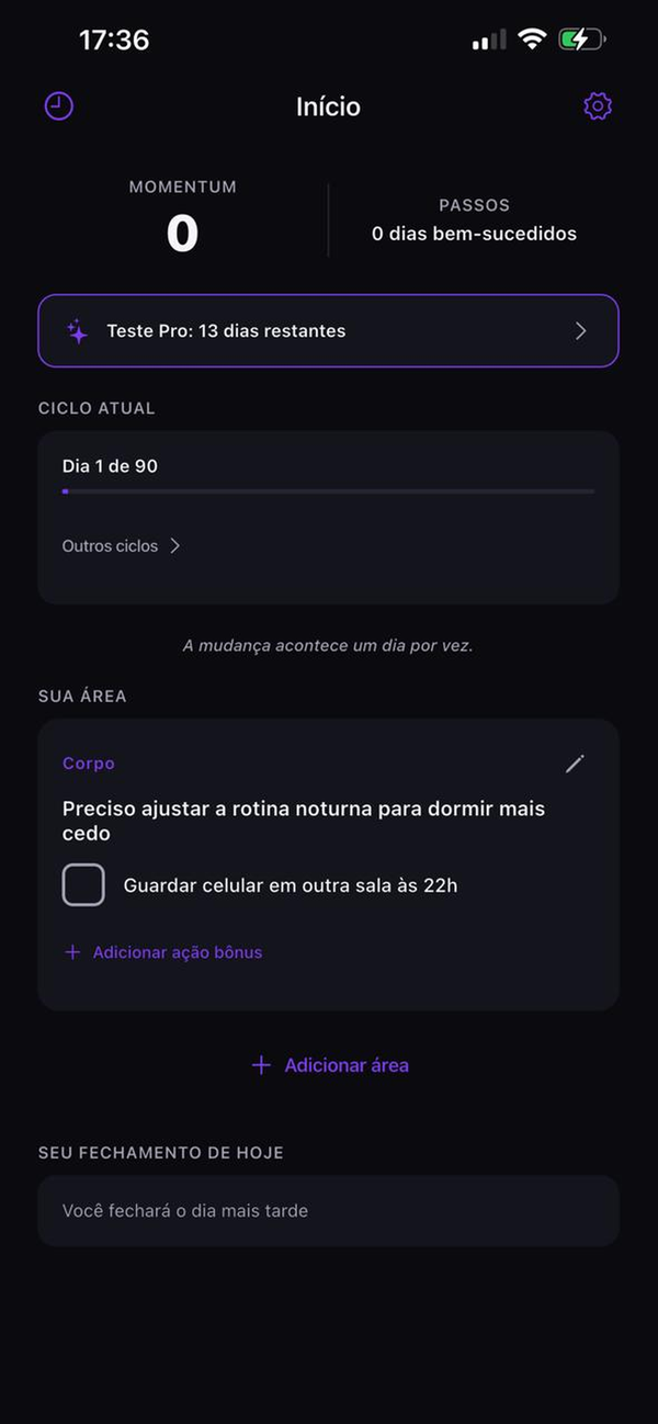 Tela principal do Stridak mostrando pontuação de momentum, progresso do ciclo de 90 dias e card de micro-ação diária